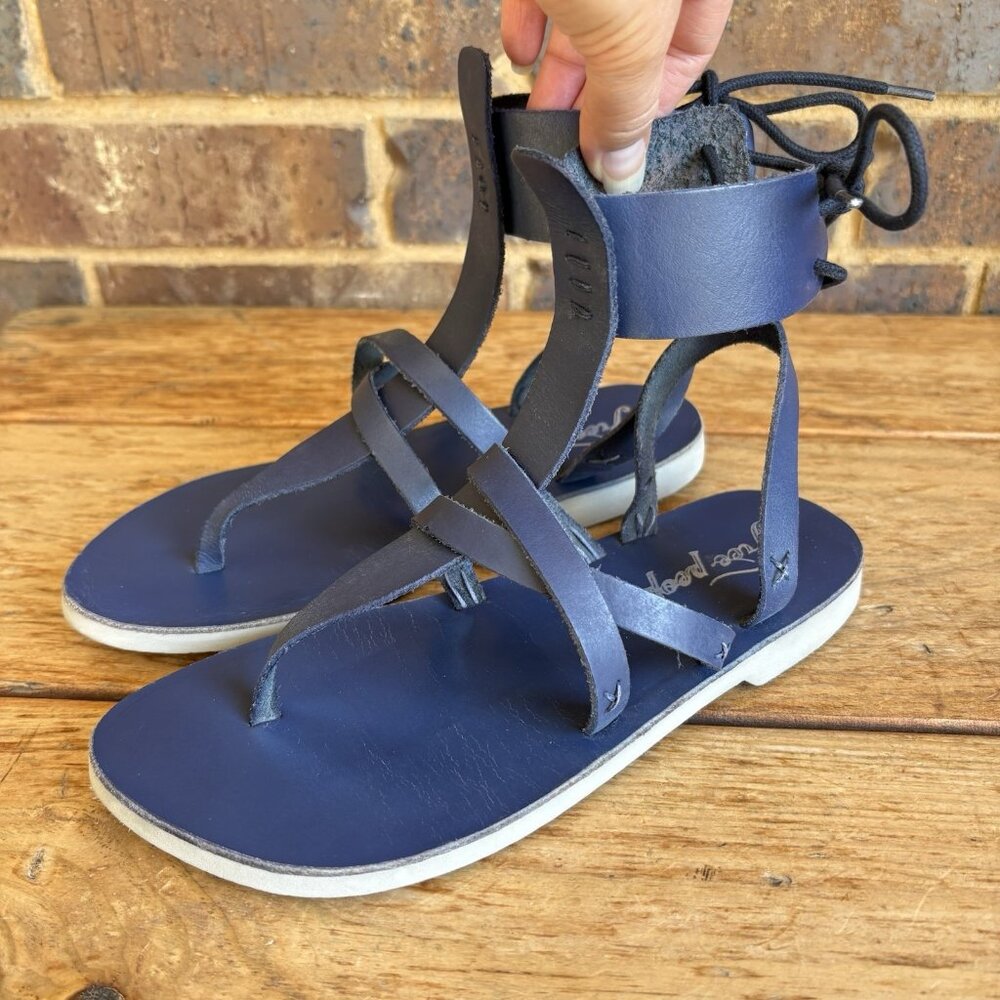 Free People Vacation Day Wrap Strappy Leather Sandals Navy Blue EU 36 US 6